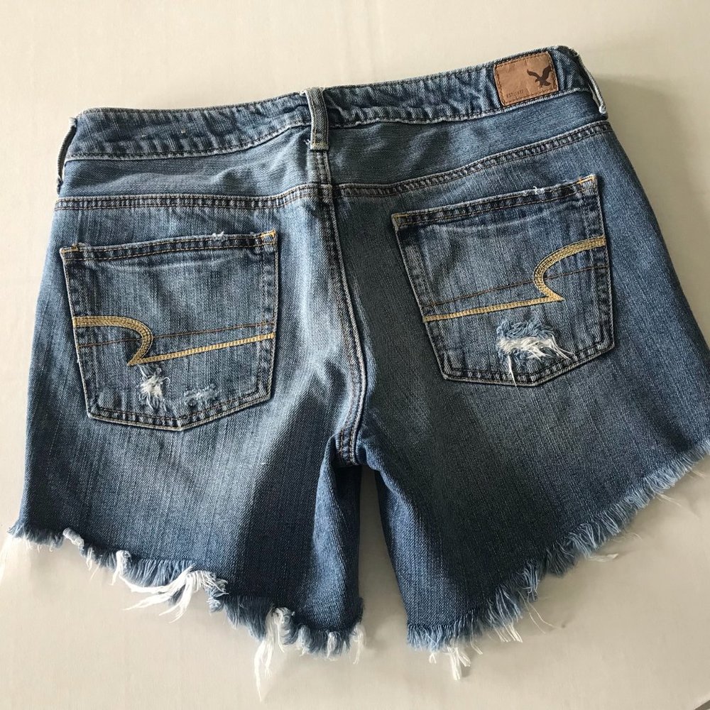 NWOT AMERICAN EAGLE OUTFITTERS Jean Shorts Sz 4